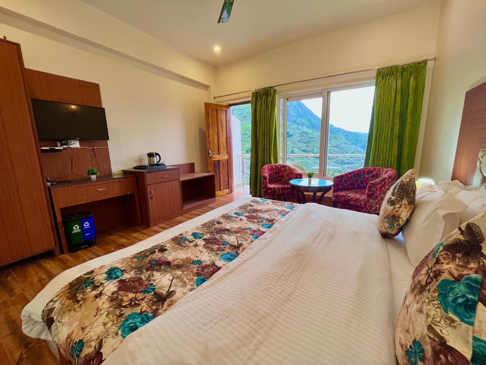 The Kempty Osasis - A Boutique Resort With Scenic Mountain View In Mussoorie Ngoại thất bức ảnh