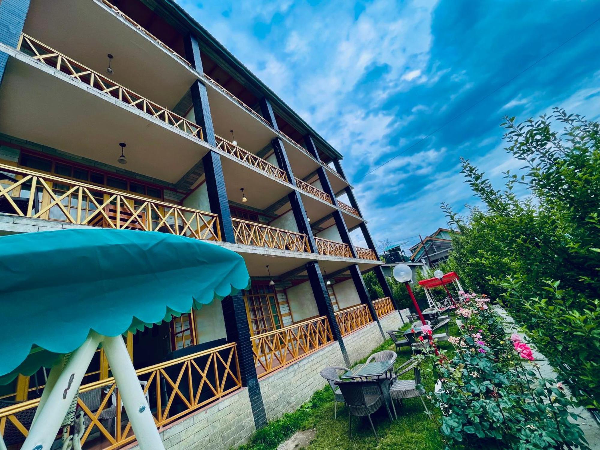 The Kempty Osasis - A Boutique Resort With Scenic Mountain View In Mussoorie Ngoại thất bức ảnh